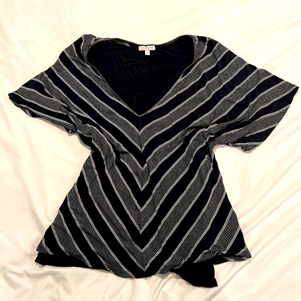 Black and white super soft 2 layer maternity top